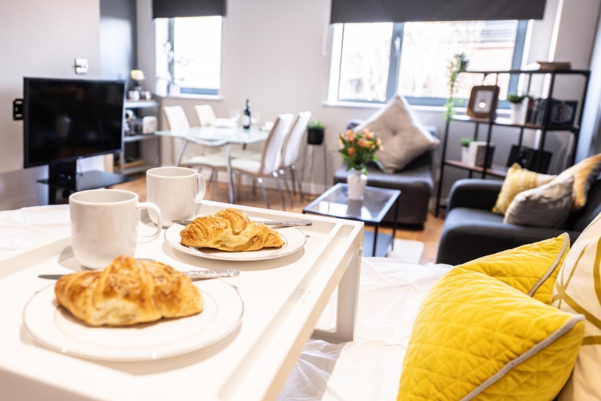 Perfectly Located City Centre Studio Apartment - West One With Free Wifi, Gym Access, Netflix Sheffield Eksteriør billede